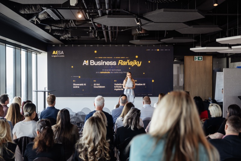 Úvod podujatia AI Business Raňajky v LAB 28